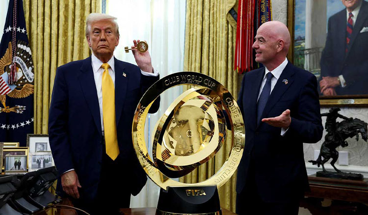 চলতি ফিফা ক্লাব বিশ্বকাপের ফাইনাল ম্যাচ মাঠে গিয়ে উপভোগ করবেন ট্রাম্প
