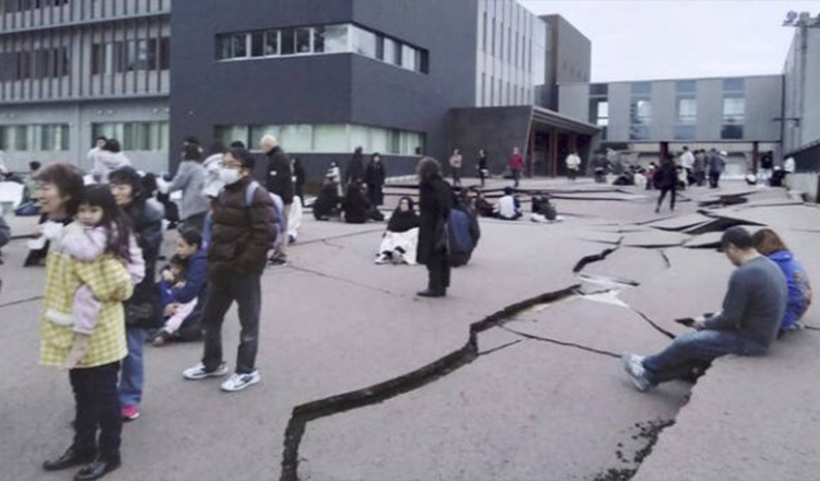 জাপানে শক্তিশালী ৬.২ মাত্রার ভূমিকম্প আঘাত